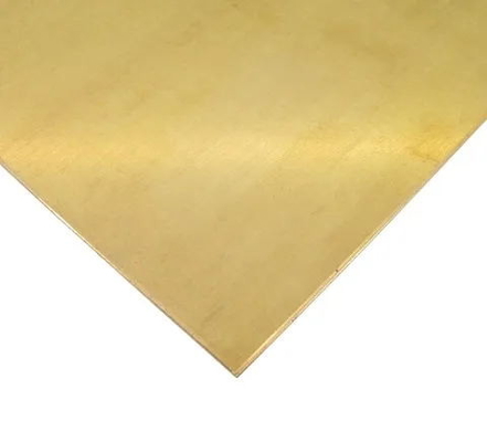 Une feuille de cuivre jaune de haute qualité d'une épaisseur de 1 mm, faite en Chine.